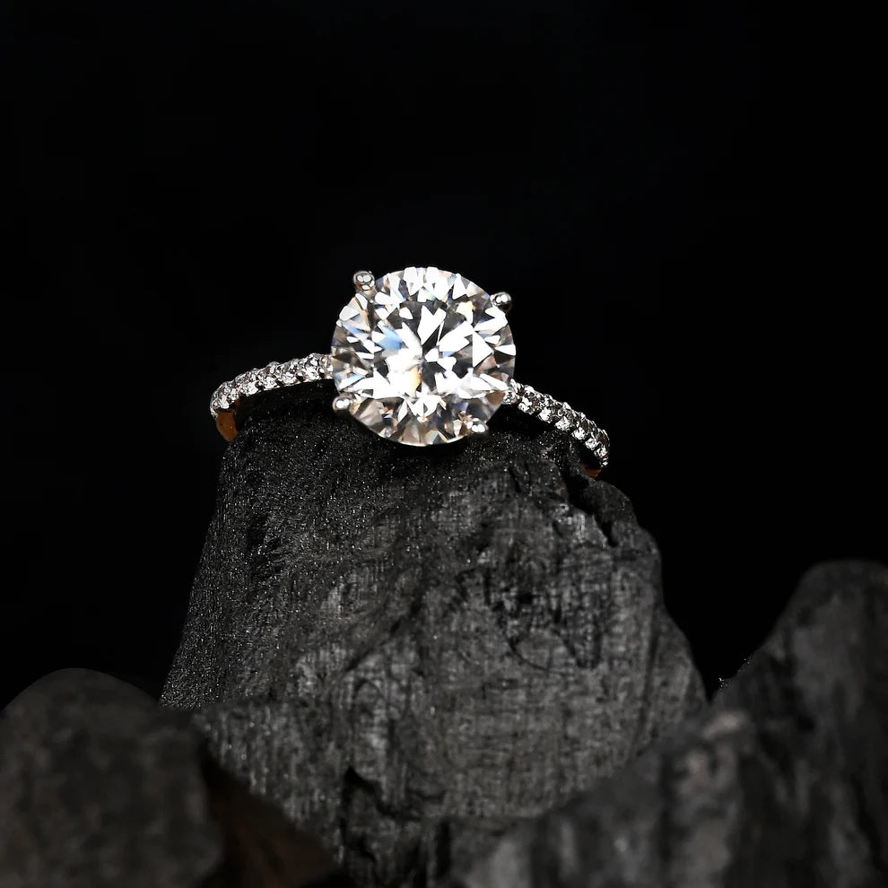 Lab_Created_Moissanite_Diamond_Silver_Ring