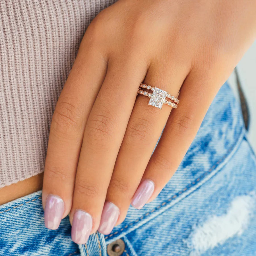 affordable-engagement-rings-alexandria-rose-gold_8db0f0b3-7301-4149-9aad-ffcc21e61791