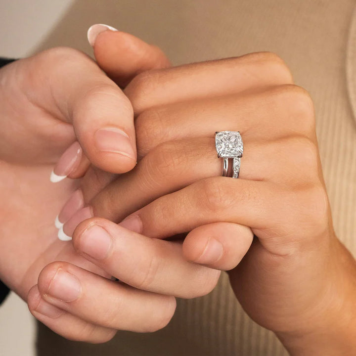 silver-beautiful-engagement-ring-claire_0e8b1434-aa0e-4329-b1de-23e34a5bf3dd