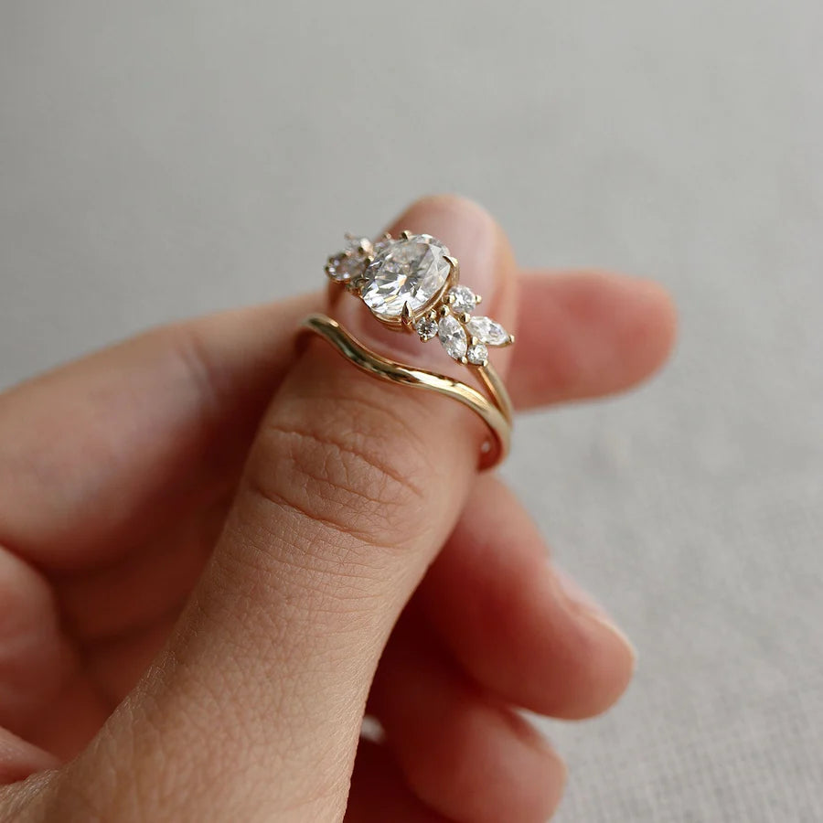 1-oval-moissanite-engagement-ring-anna-dream_1500x1500_405faaec-f7dd-4699-9875-021845e13f00